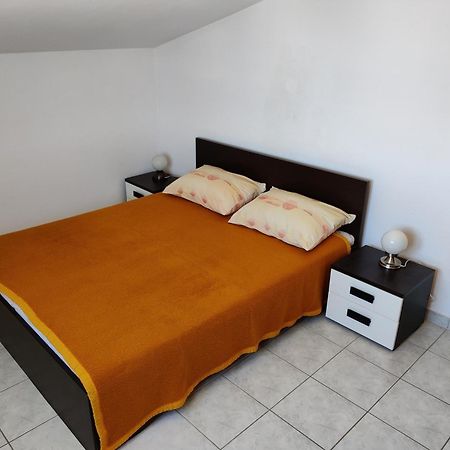Apartments By The Sea Tisno, Murter - 5141 Екстериор снимка