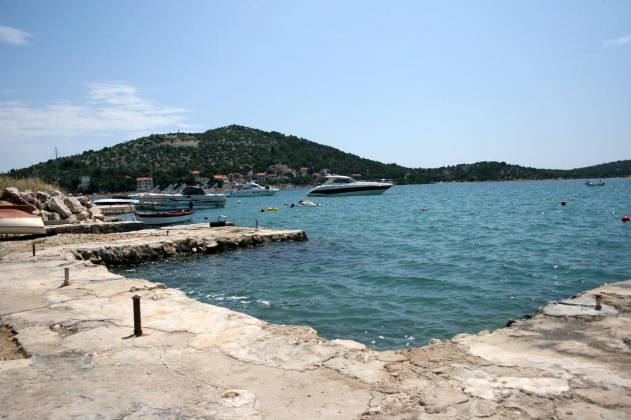 Apartments By The Sea Tisno, Murter - 5141 Екстериор снимка