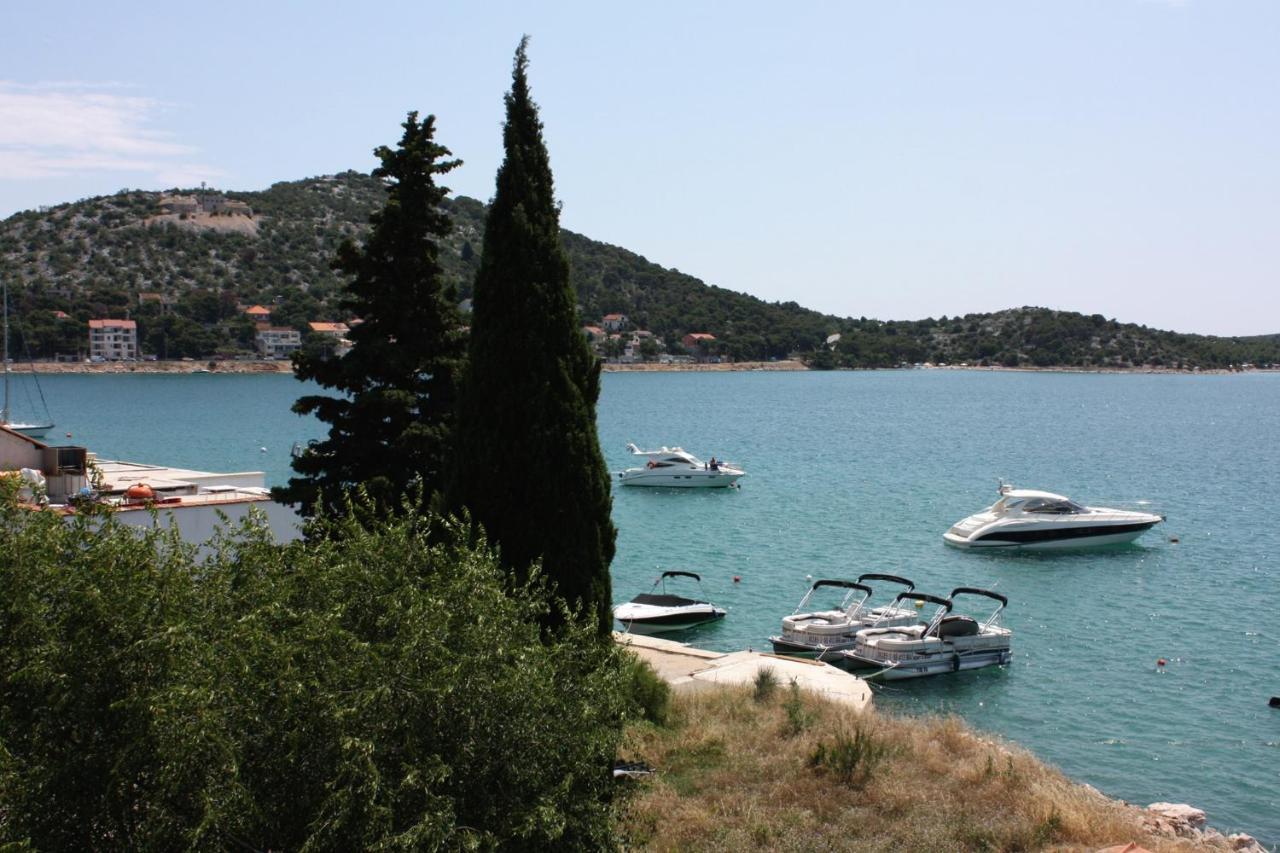 Apartments By The Sea Tisno, Murter - 5141 Екстериор снимка